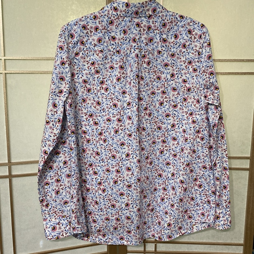 Beautiful floral print, button front, long sleeve shirt, Talbots, Women’s size M - Picture 5 of 9